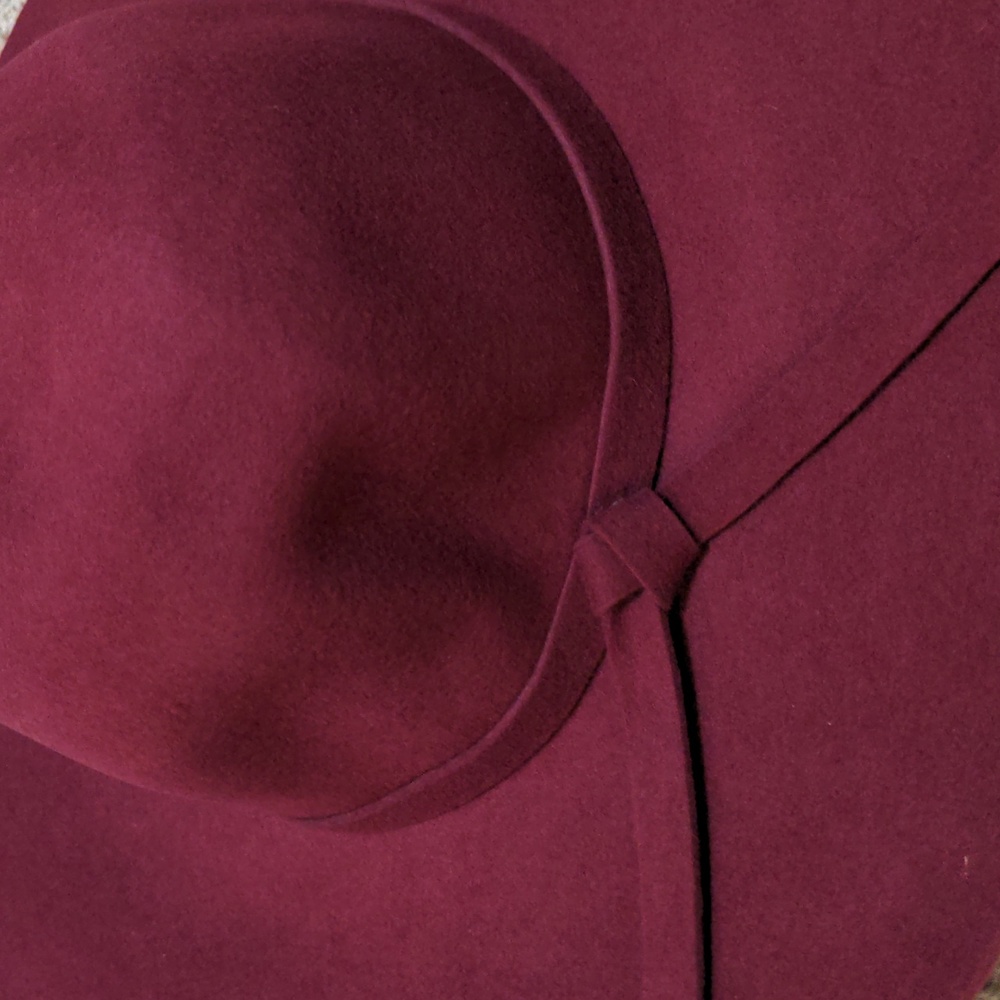 Wool hat - Picture 2 of 4